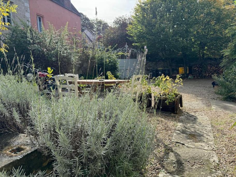 Petite Maison Independante Avec Parking Vétheuil Exterior foto